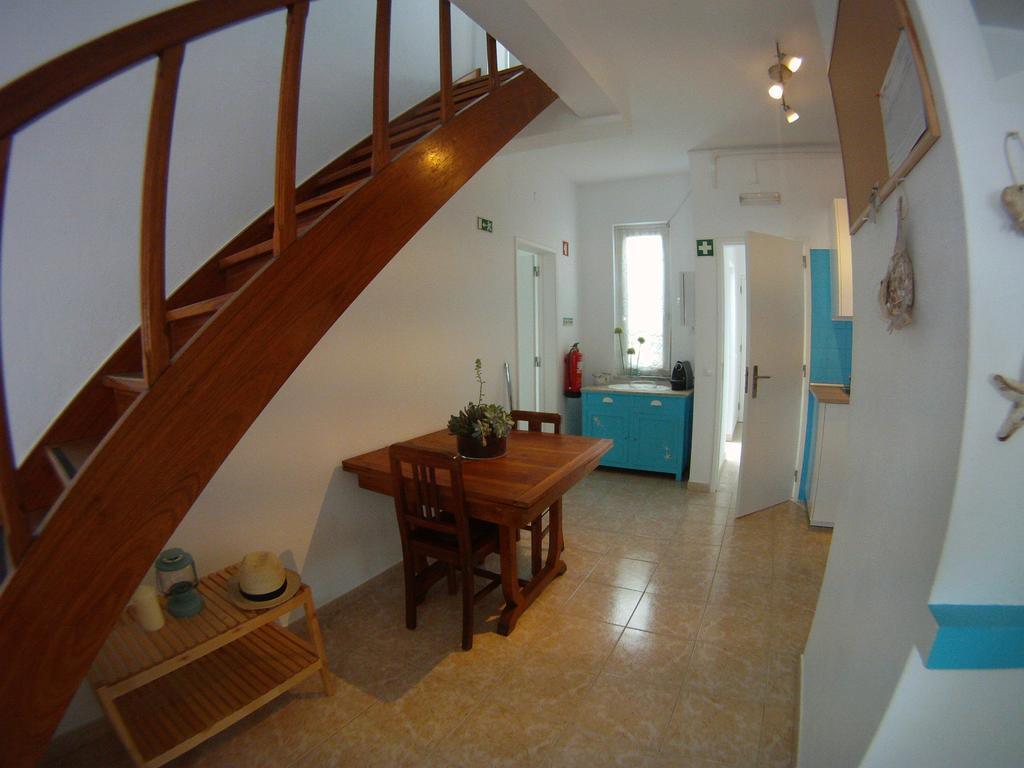 Ahoy Porto Covo Hostel Extérieur photo
